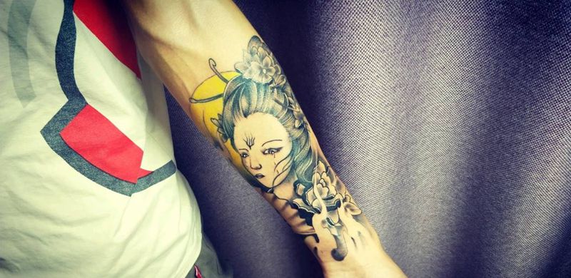 艺妓纹身图片_手部纹身图案