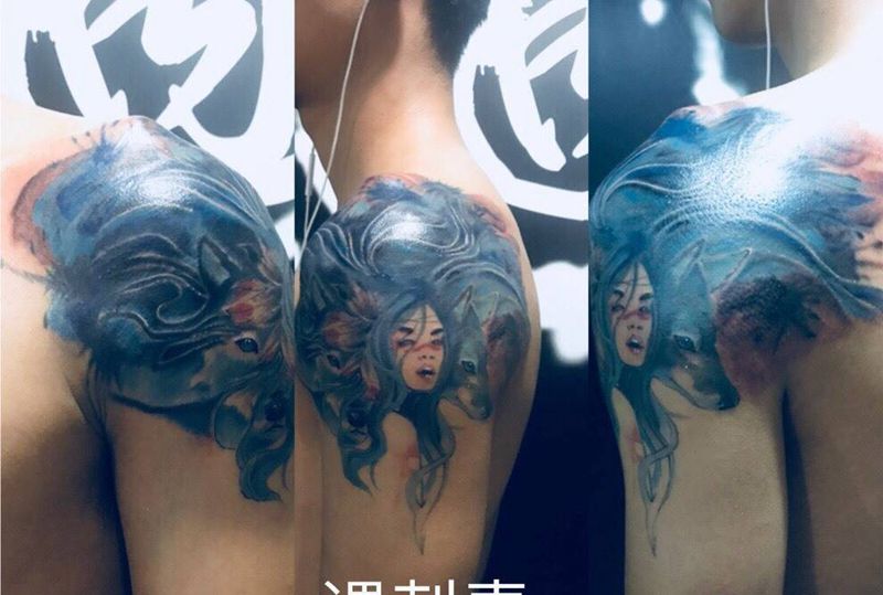 大臂纹身图片