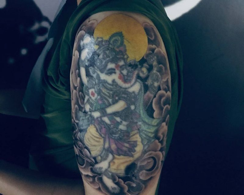 背景添加纹身图片