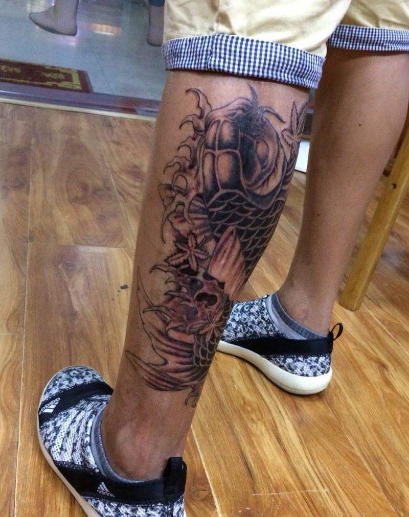 鲤鱼盖疤纹身图片_腿部传统动物成品纹身图案