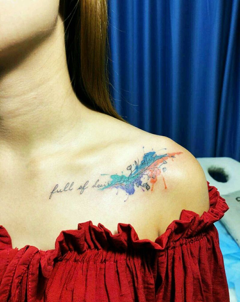 锁骨英文水彩纹身图片_肩部清新字符植物原创成品纹身图案