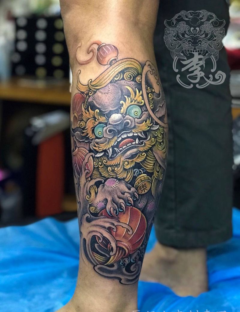 唐狮戏灯笼纹身图片_成品腿部传统国画厦门水墨佛像美女凤凰鬼神纹身图案