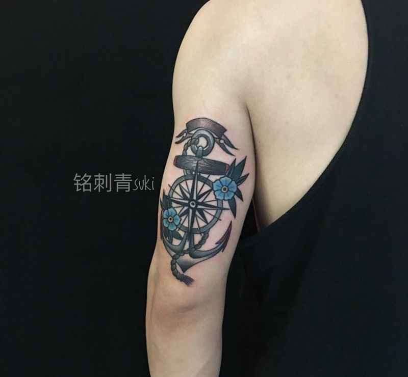 定做船锚指南针oldschool纹身图片