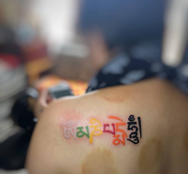 六字真言纹身图片