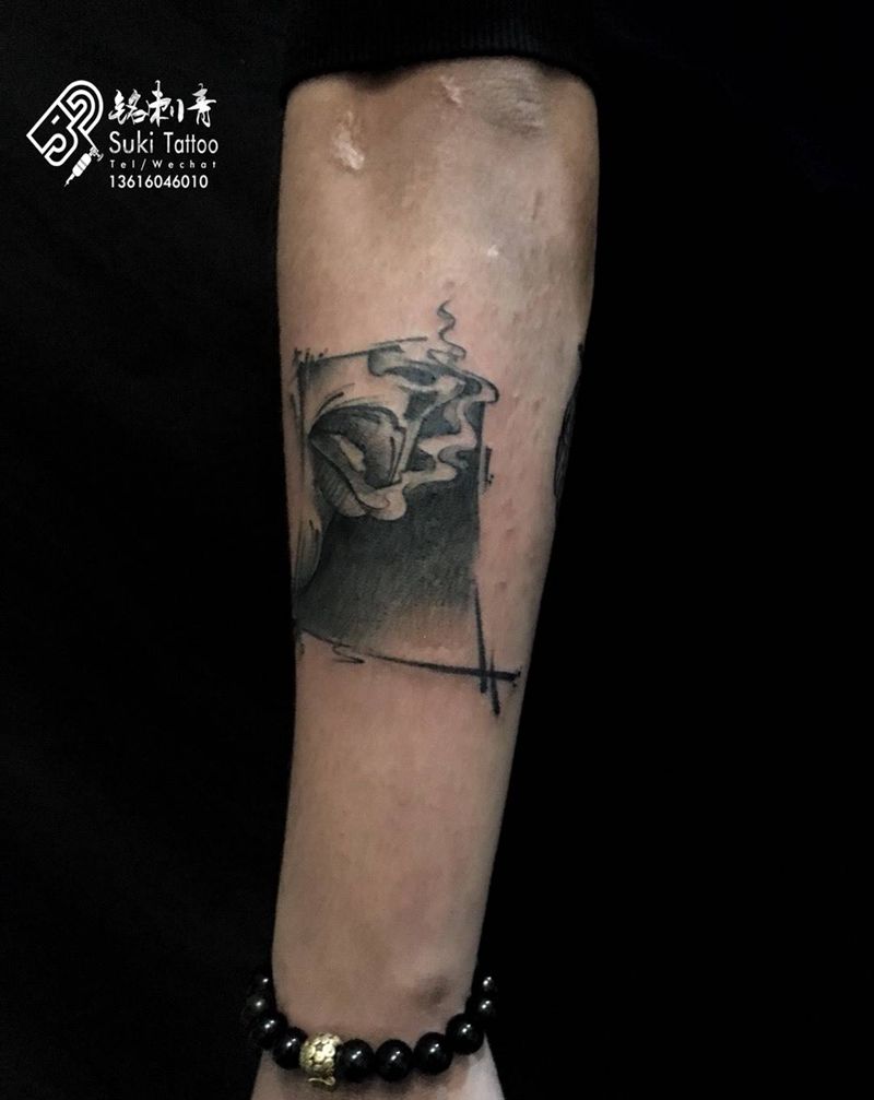 烟儿纹身图片