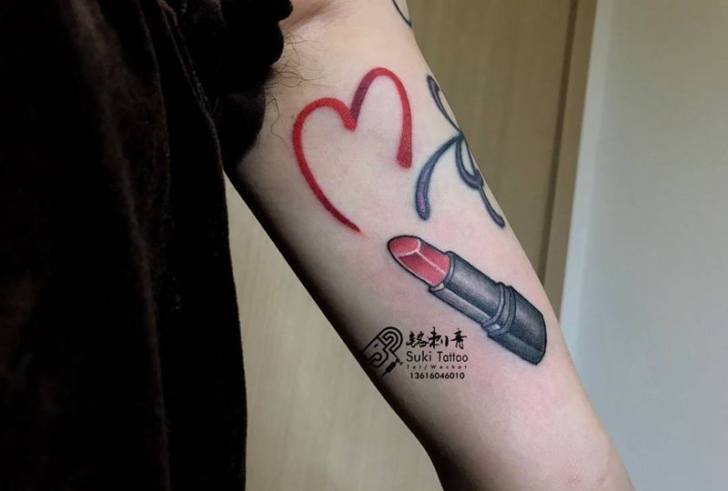 Oldschool 唇膏纹身图片