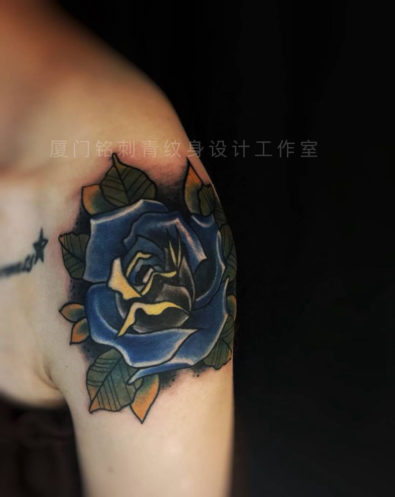 肩花,完成一朵纹身图片