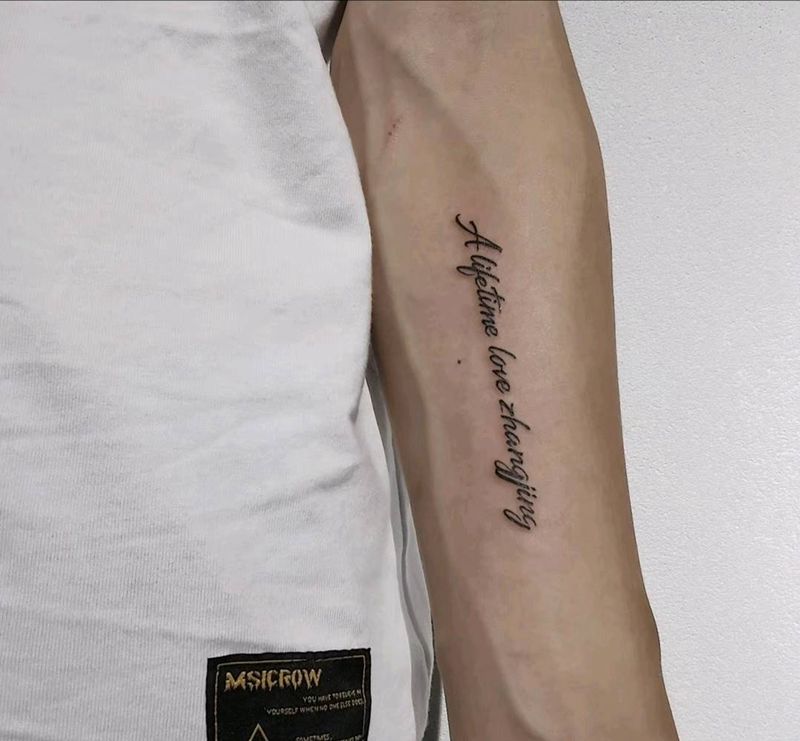 英文字母纹身图片_手臂小清新英文字母纹身图案