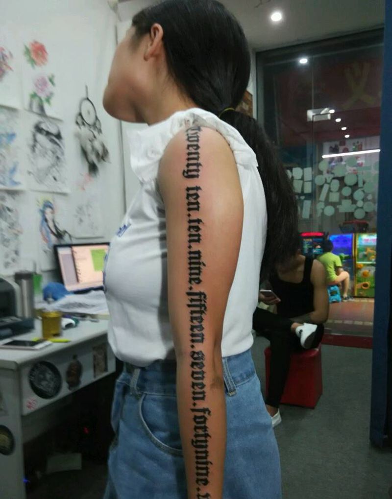 哥特体英文，超长霸气纹身图片_手臂欧美清新几何字符静物情侣原创成品纹身图案