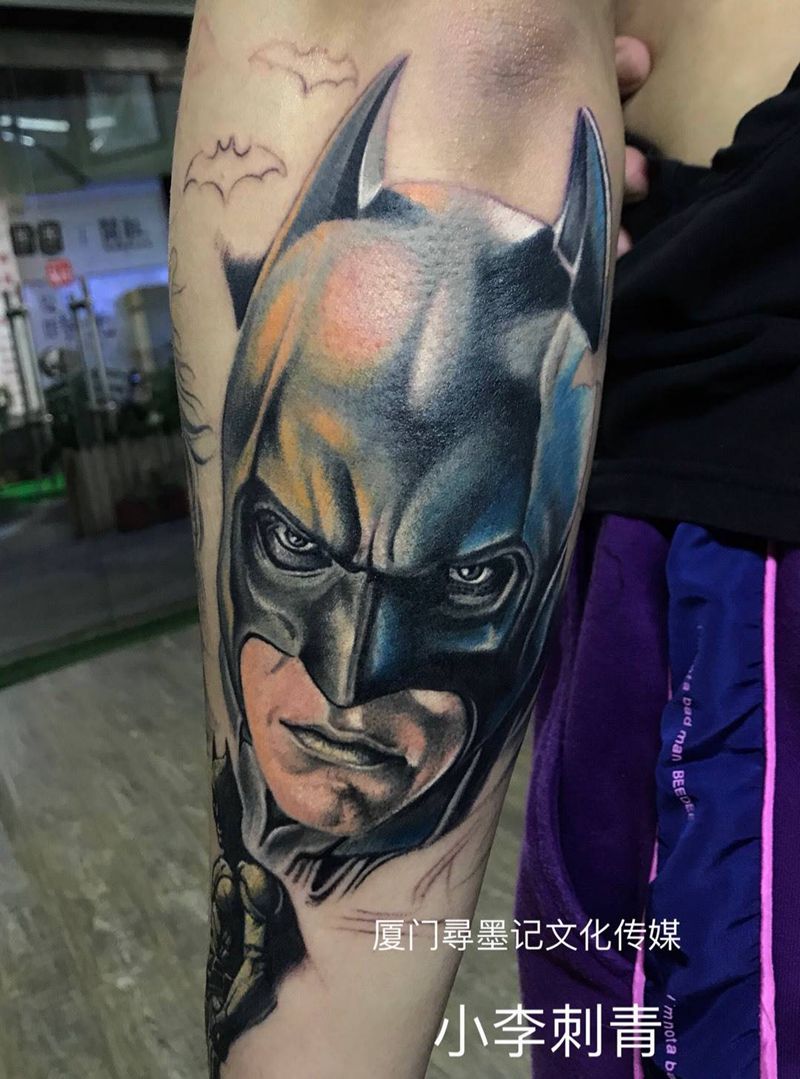 蝙蝠侠纹身图片_手臂手部欧美写实蝙蝠侠厦门小李刺青纹身图案