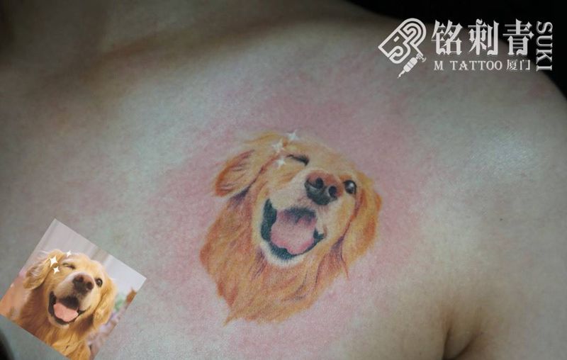 彩色写实金毛纹身图片_胸部欧美写实New School纹身图案