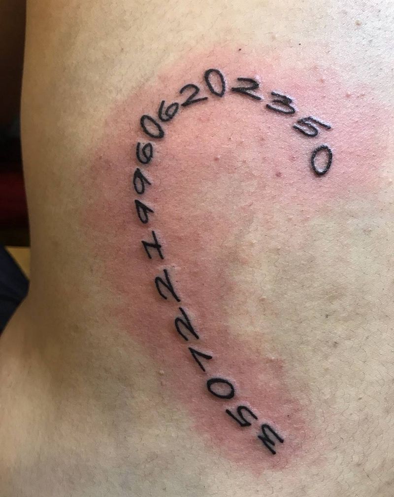 爱心的一半纹身图片