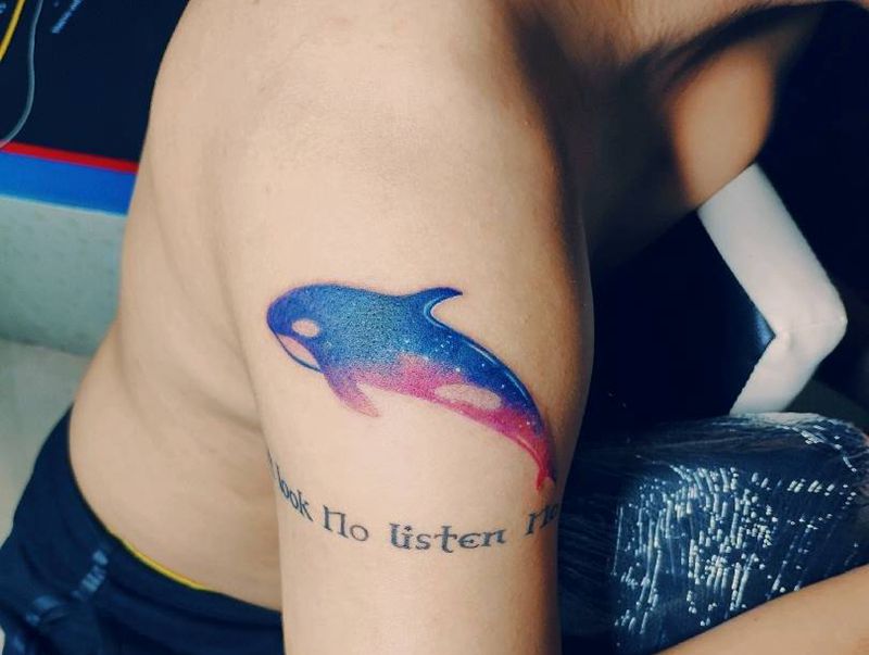 虎鲸纹身图片_手臂手部清新动物成品纹身图案