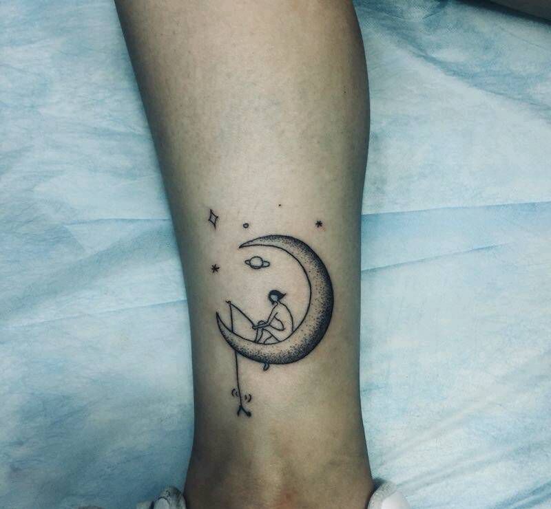 两个小图纹身图片_胸部腿部清新几何情侣成品纹身图案