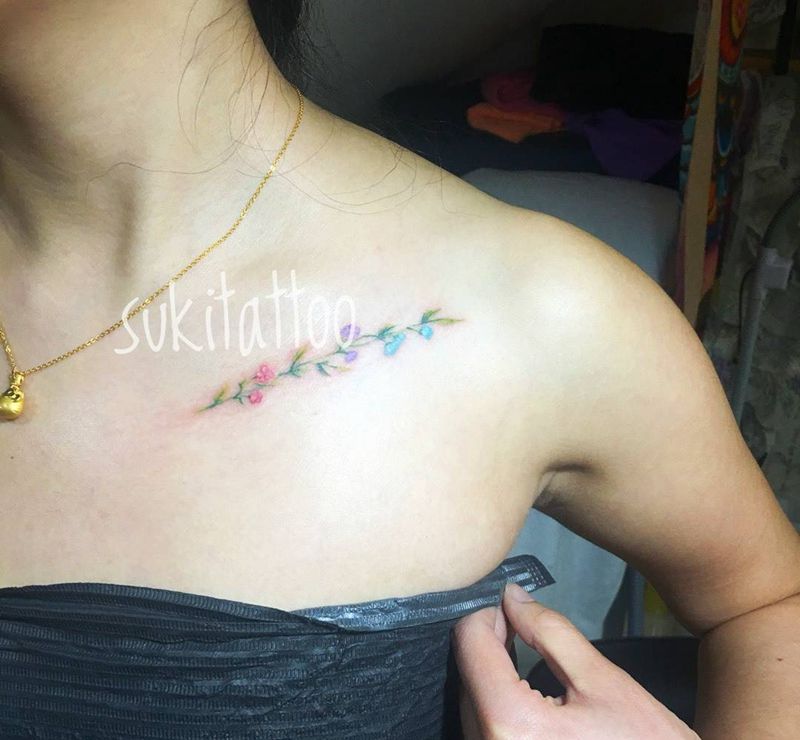 小清新纹身图片_清新欧美成品胸部纹身图案