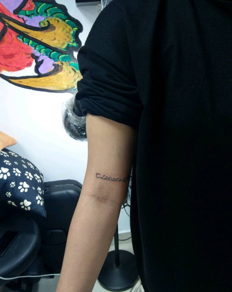 小英文纹身图片_手臂花体字纹身图案