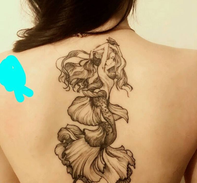 美人鱼恢复一个月后客人反馈图纹身图片_背部欧美清新动物鬼神原创成品纹身图案
