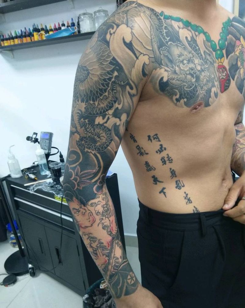 屠龙武士完成纹身图片_手臂胸部新传统纹身图案