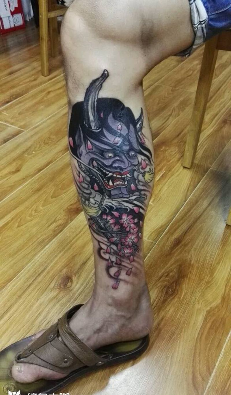 旧纹身修改纹身图片_腿部鬼神成品纹身图案