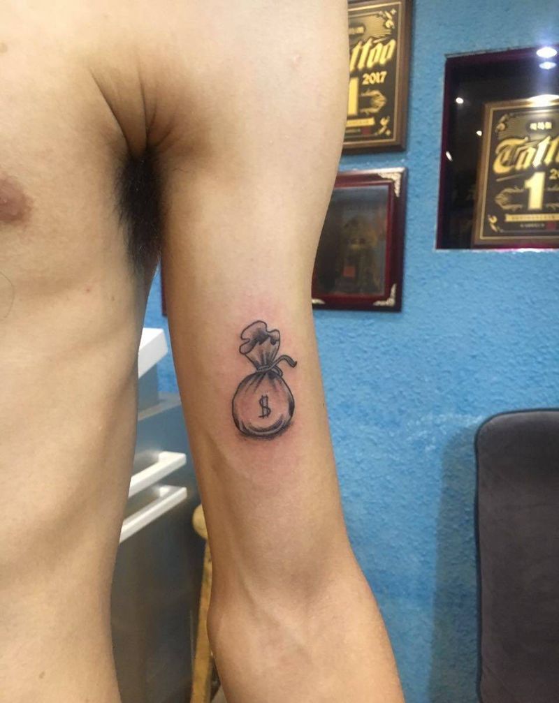 钱袋子纹身图片