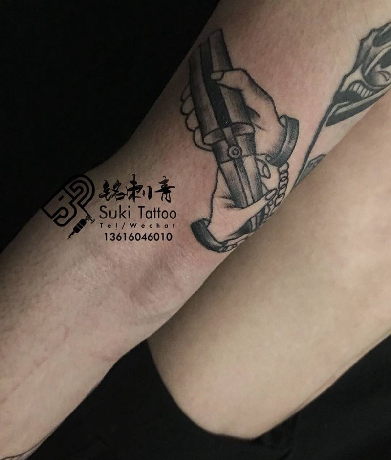 欧美黑灰小图纹身图片