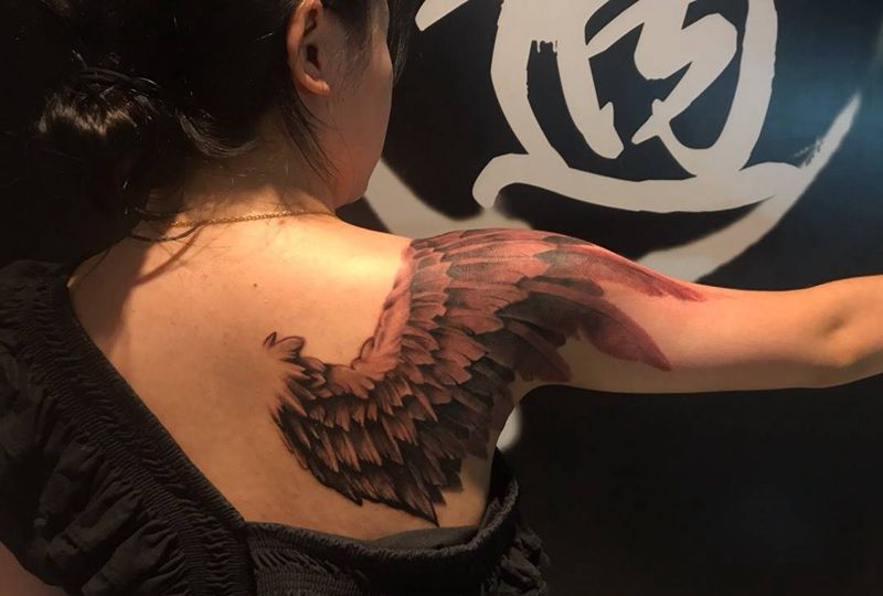 翅膀纹身图片