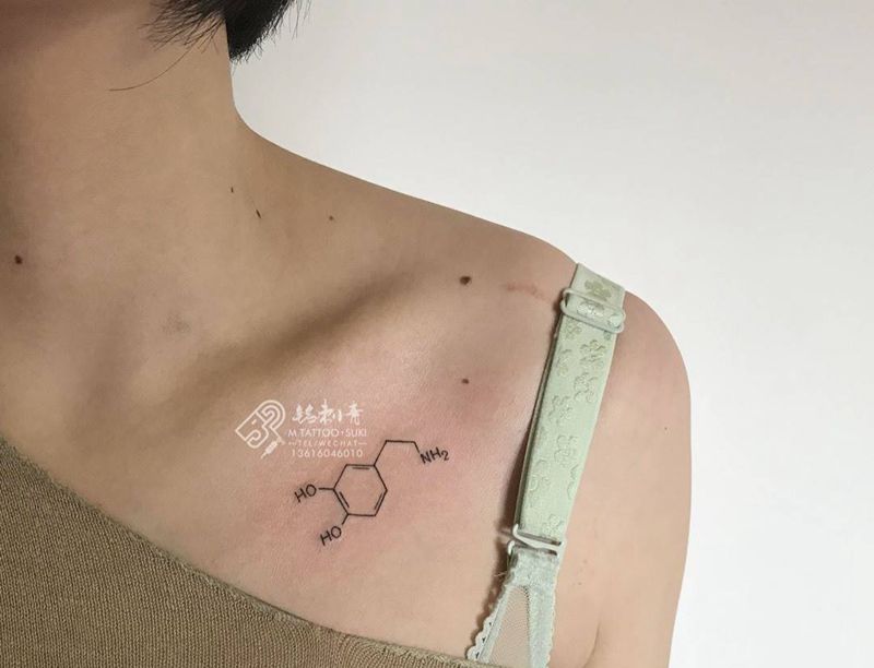 精致的多巴胺纹身图片