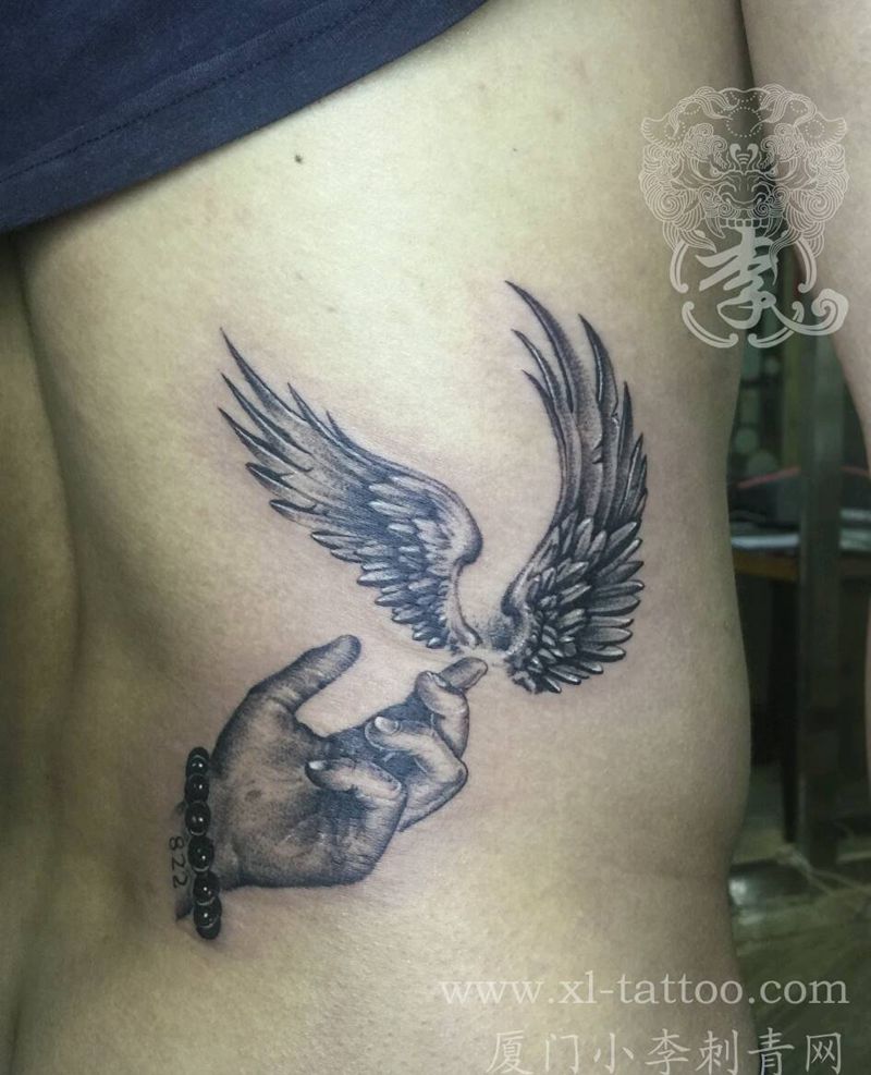 放飞梦想纹身图片_腰部欧美清新写实人物原创厦门福建鲤鱼成品纹身图案