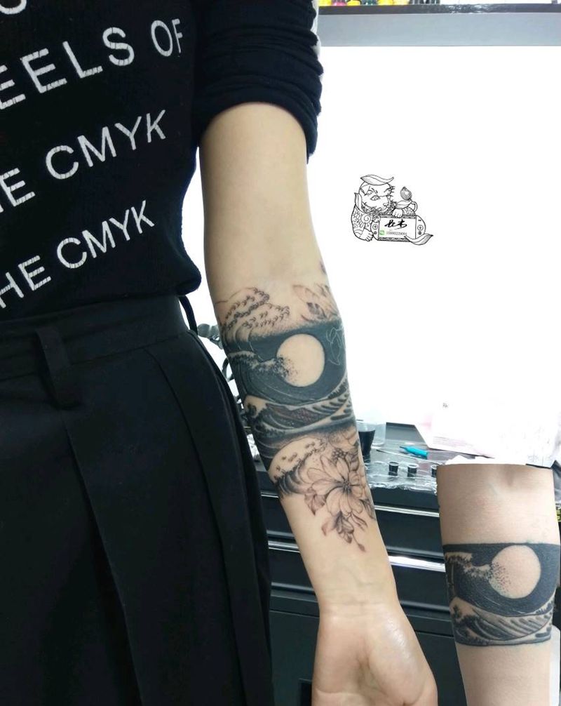 旧纹身修改～完成。旧纹身的构纹身图片_手臂点刺纹身图案