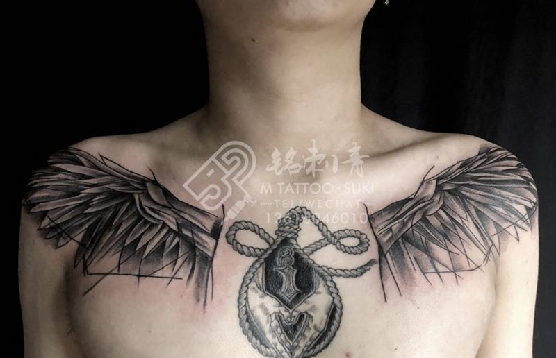 翅膀纹身图片
