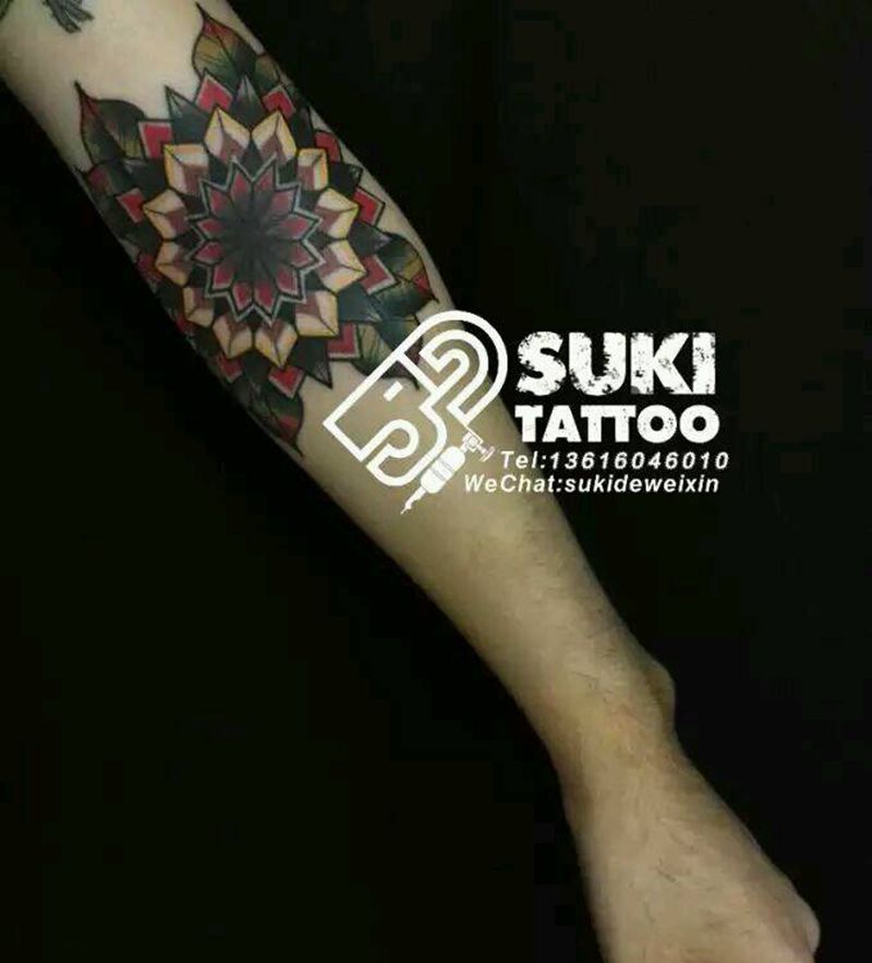 经典oldschool玫瑰纹身图片_手臂欧美植物手稿纹身图案