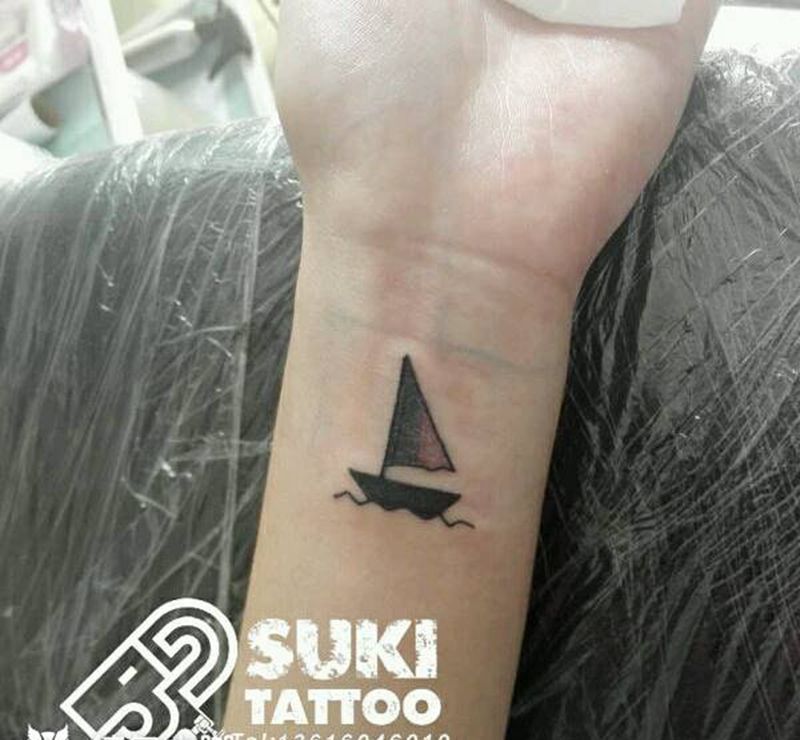 小清新纹身图片_手部清新静物纹身图案