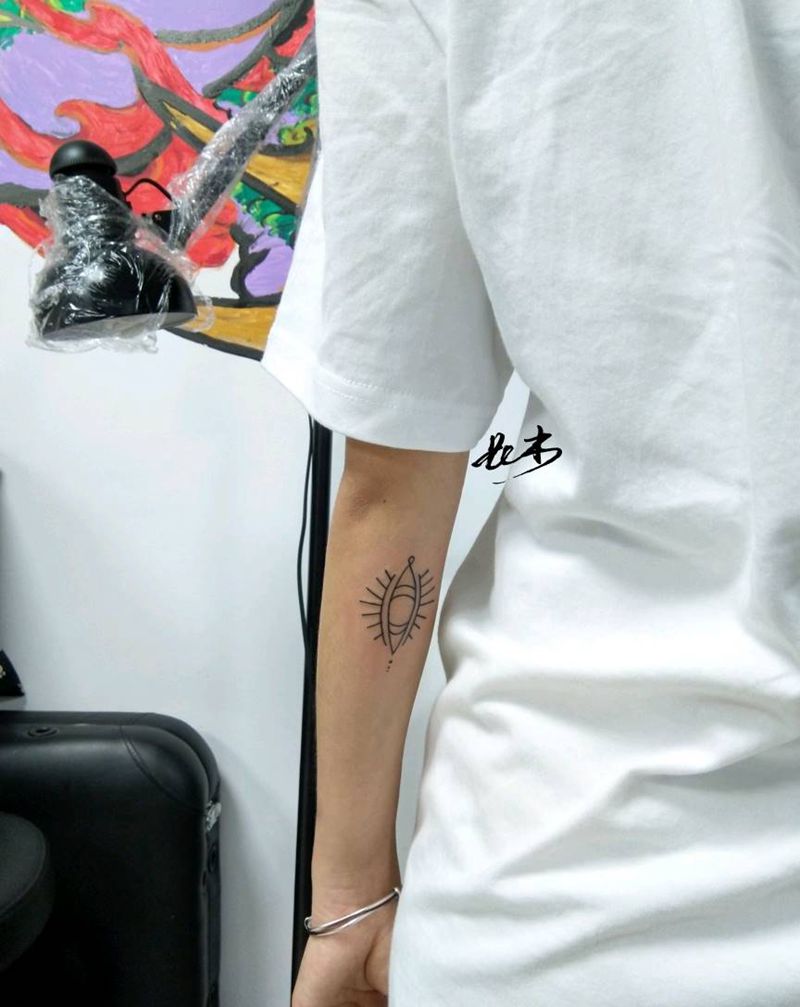 眼睛纹身图片_手臂几何纹身图案