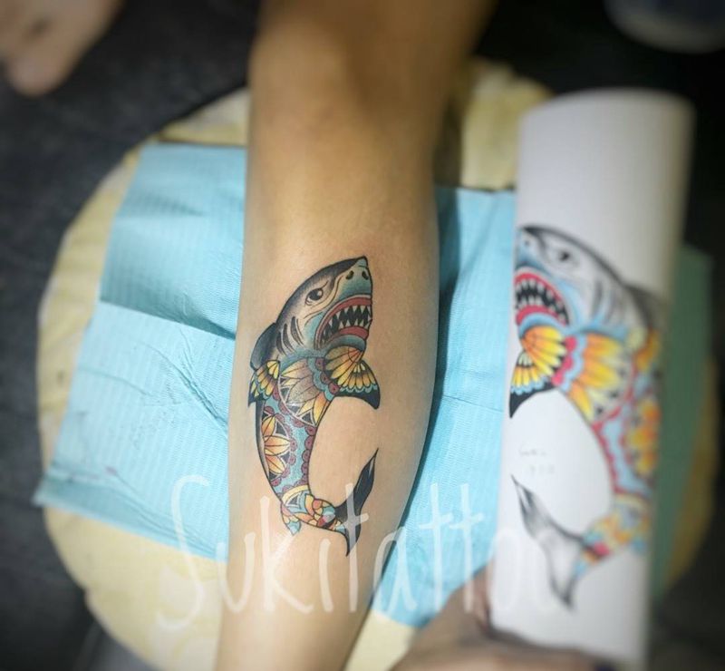 深色胎记遮盖纹身图片_欧美动物原创腿部成品纹身图案