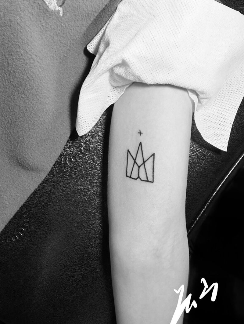 小个性纹身图片_手臂几何纹身图案