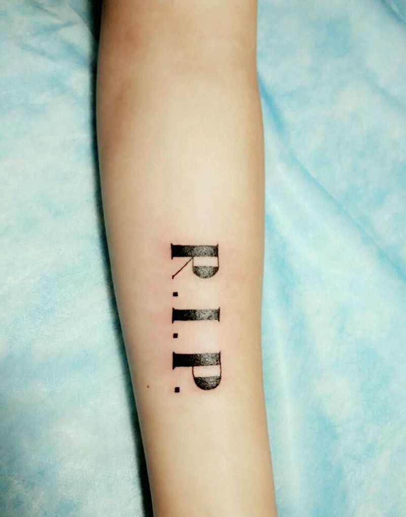 小臂英文纹身图片_手臂欧美字符原创成品纹身图案