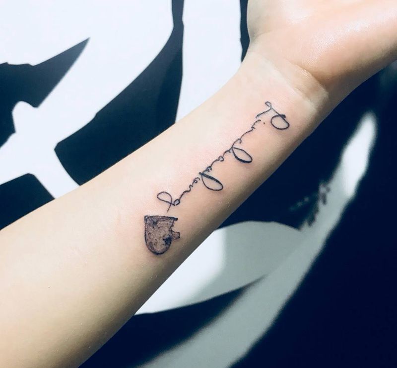 小臂英文纹身图片