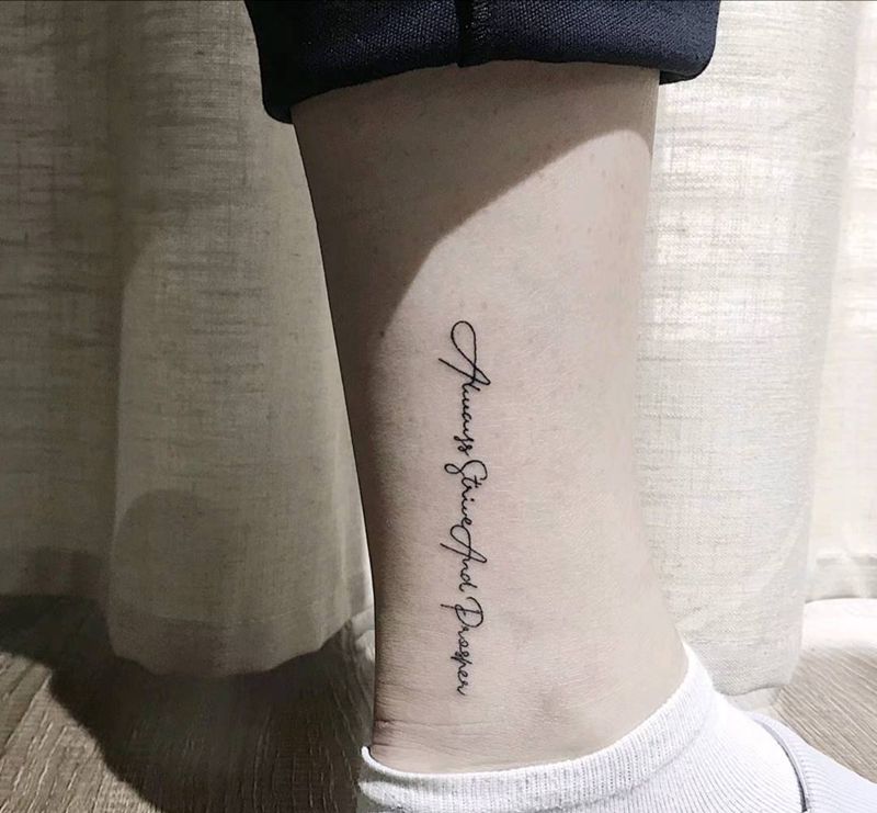 小清新 英文纹身图片_脚部小清新纹身图案