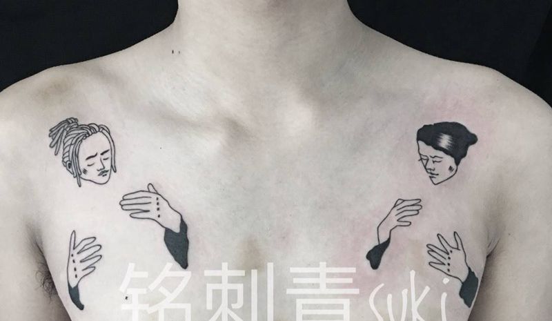 另类花肩纹身图片