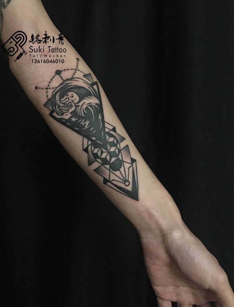 几何➕浪花纹身图片