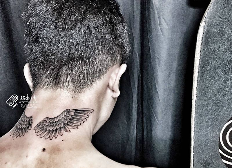 翅膀纹身图片