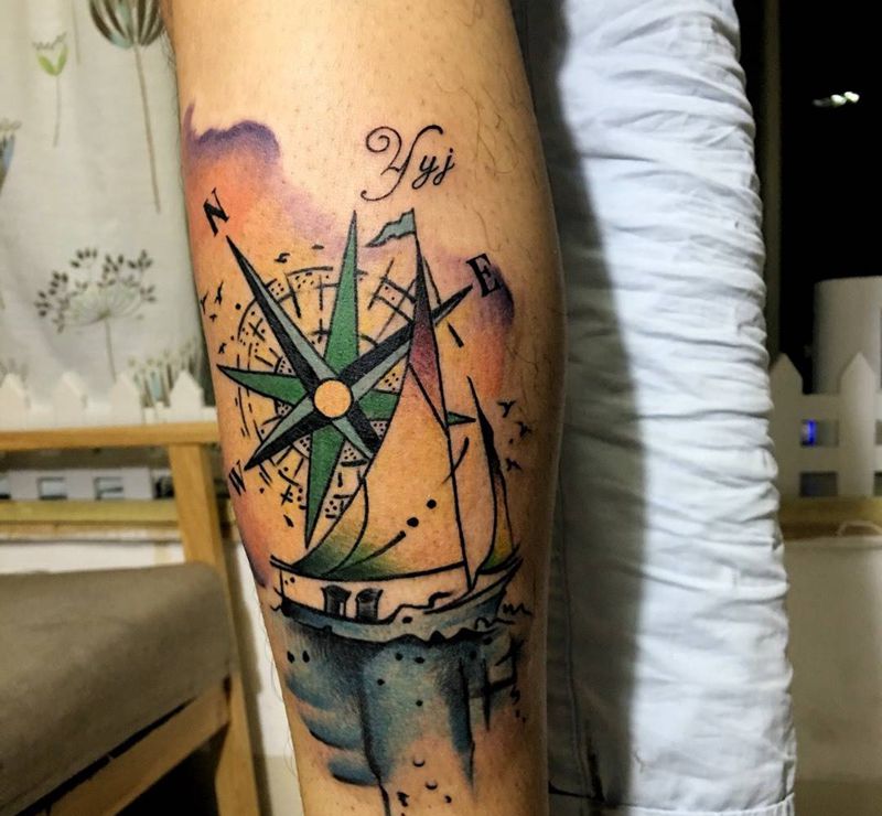 水彩帆船纹身图片_成品腿部欧美纹身图案