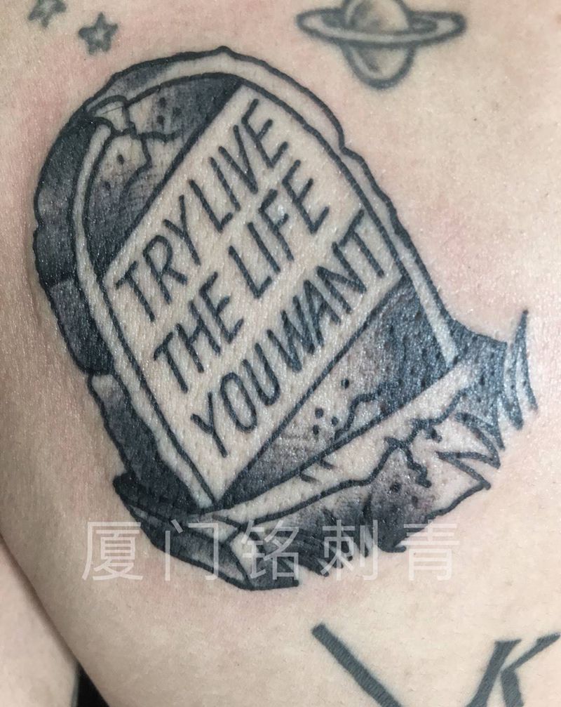 欧美黑灰小图纹身图片