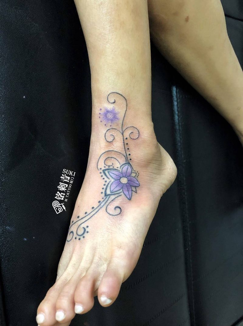 脚背小清新纹身图片