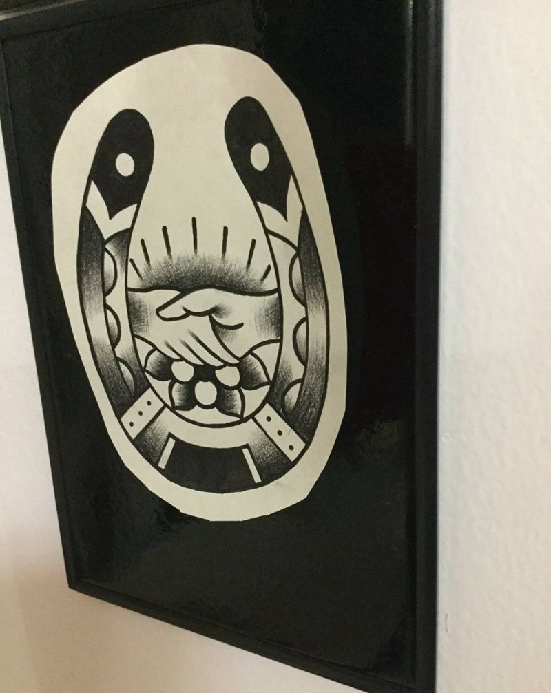 幸运马蹄铁纹身图片_手稿纹身图案