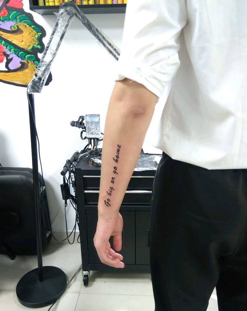 小英文纹身图片_手臂花体字纹身图案