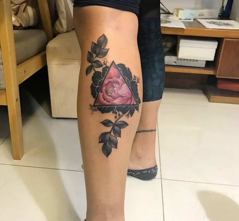 原创烫伤疤痕遮盖纹身图片_成品腿部欧美植物图腾原创纹身图案