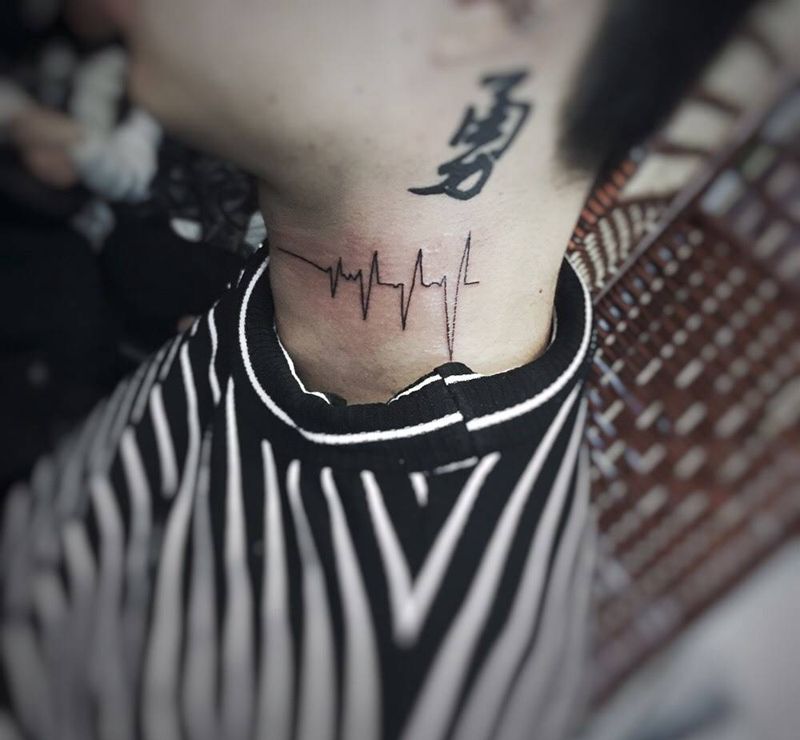 心电图纹身图片
