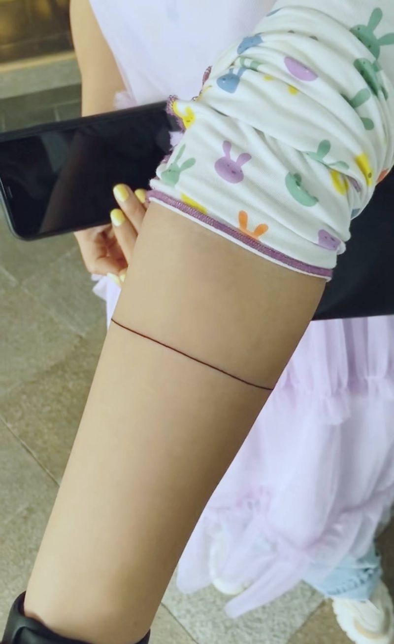 ⭕️线与圈纹身图片_手臂几何直线纹身图案