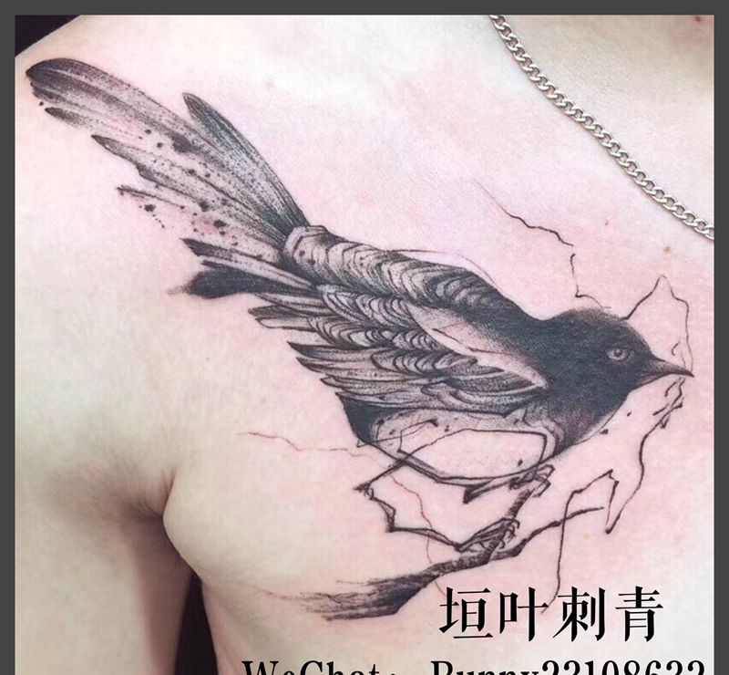 喜鹊纹身图片_水墨点刺纹身图案